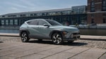 Hyundai раскрыл цены на обновленный кроссовер Kona