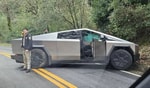 В США произошло первое ДТП с участием Tesla Cybertruck