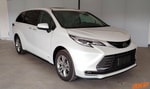 В сети появились фото обновленного минивэна Toyota Sienna