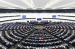Европарламент одобрил кредит Украине в €35 млрд