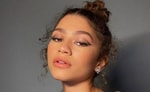 Зендея изменила цвет волос