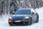 Porsche тестирует заряженную Panamera в зимних условиях