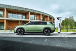Skoda показала новый электрокроссовер и обновленный логотип