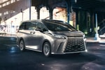 Lexus презентовал минивэн LM