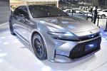 Toyota презентовала роскошный заднеприводный седан Crown