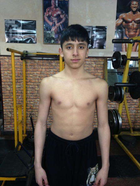 Гейдар Алиев в детстве. Фото: ask.fm/sahibkiran