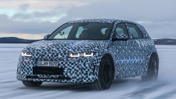 Фото: Motor1.com