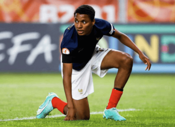 На фото Янис Иссуфу / FootBoom