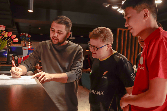 Эльдар Кадыров, Ruslan «fr0k» Gizatov, Daniel «icyvl0ne» Lee, Abylay «OxygeN» Khamitov