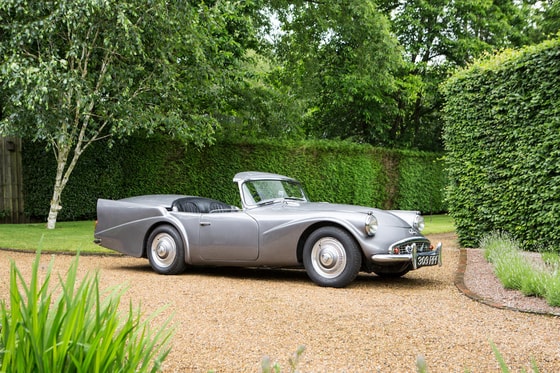 Фото: bonhams.com