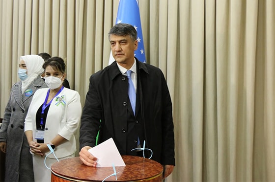 Алишер Кадыров проголовал на выборах президента/ Фото:&nbsp;uzdaily.uz