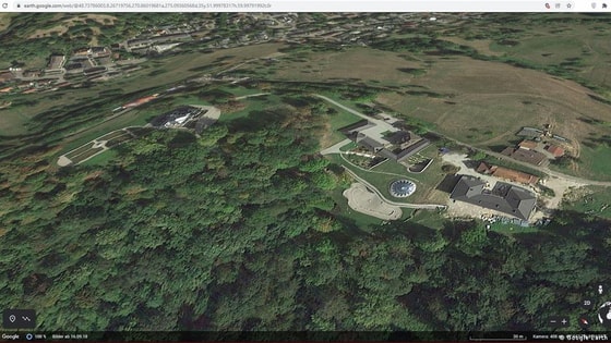 На снимке территория поместья Зеелах в Баден-Бадене / DW