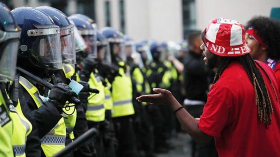 Фото: REUTERS/Peter Cziborra