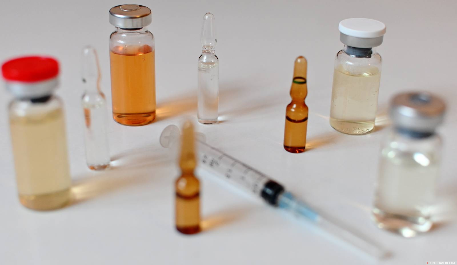 Российский специалист рассказал, когда аллергикам нужно прививаться от COVID-19