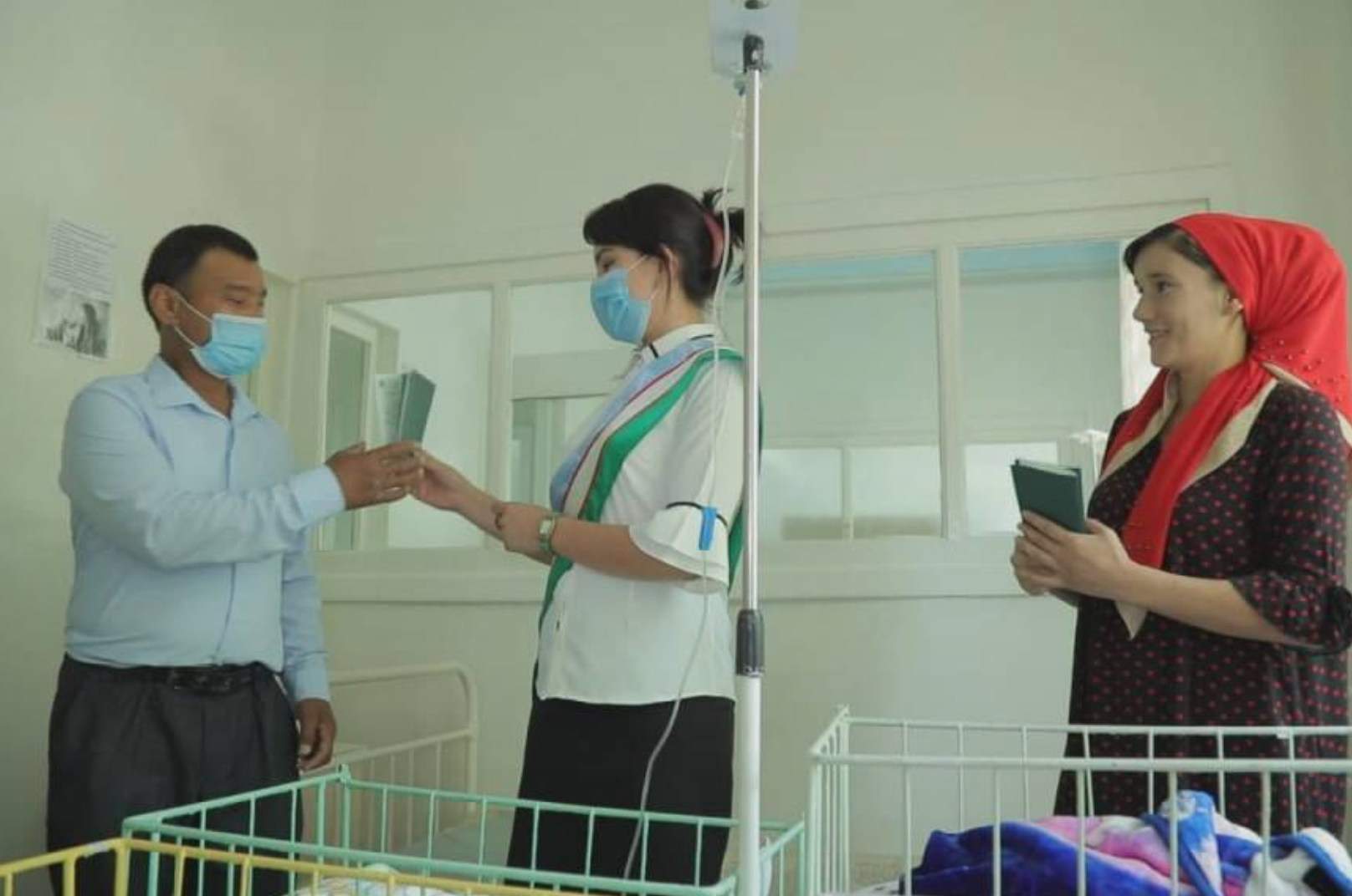 Женщина из Ферганы родила четверняшек