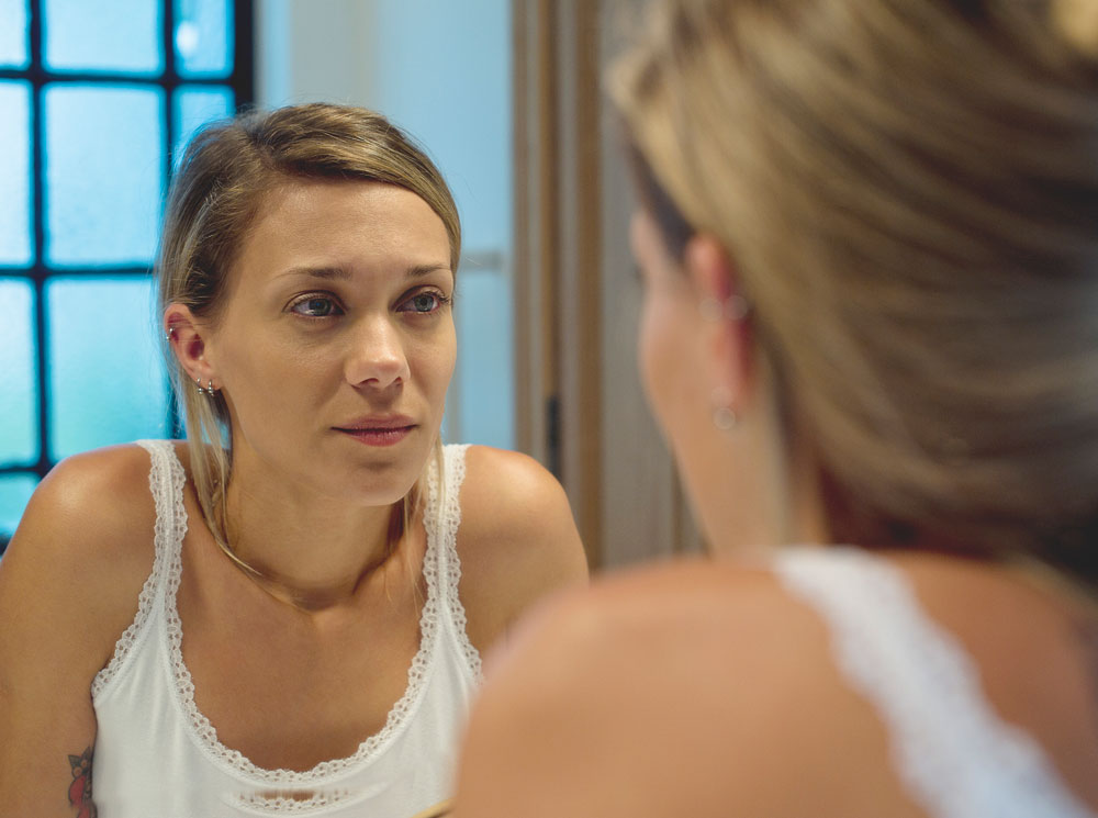 Косметолог рассказала о способах борьбы с утренней отечностью