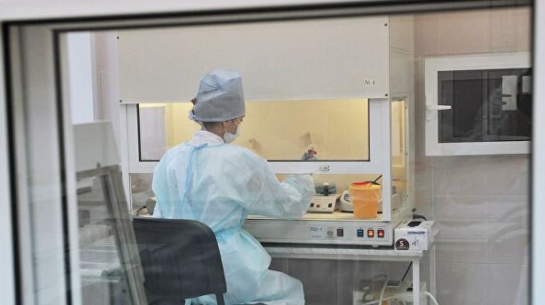 Инфекционист рассказал об особенностях нового йота-штамма