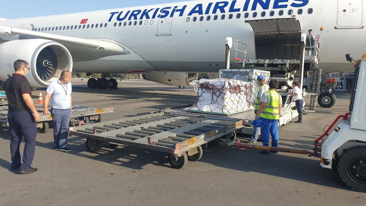 В Узбекистан доставили партию вакцины AstraZeneca