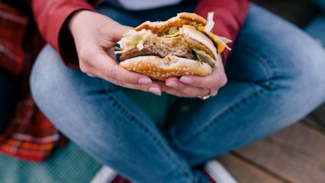 Эксперт рассказал, как вернуть аппетит после COVID-19