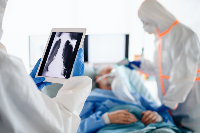 В Узбекистане за прошедшие сутки выявили 303 случая заражения пневмонией 