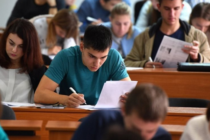 Какую сумму контракта будет платить вакцинированный студент в Узбекистане – таблица