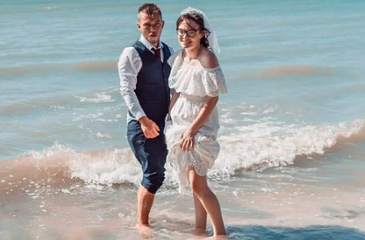 Врачи приняли симптомы неизлечимого заболевания пациентки за жировик