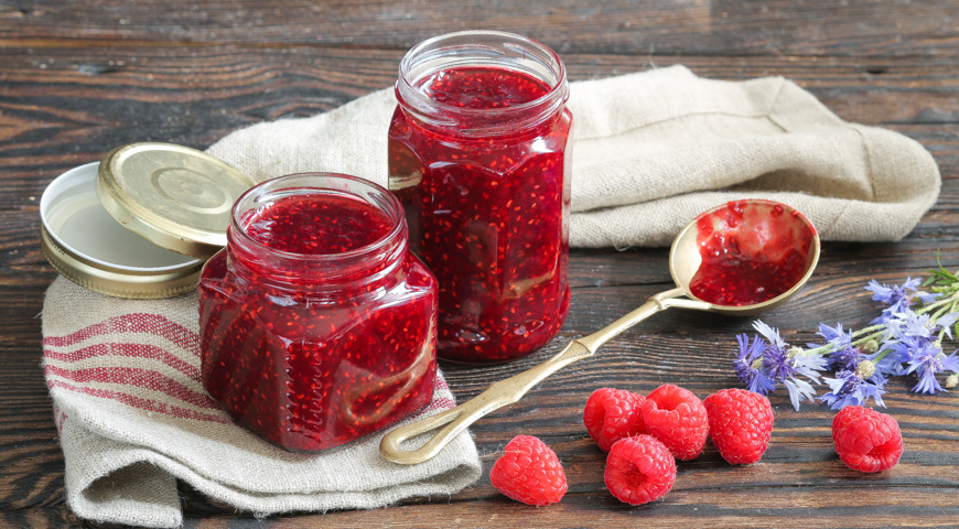 Как понять, что варенье испортилось и его нельзя употреблять в пищу?