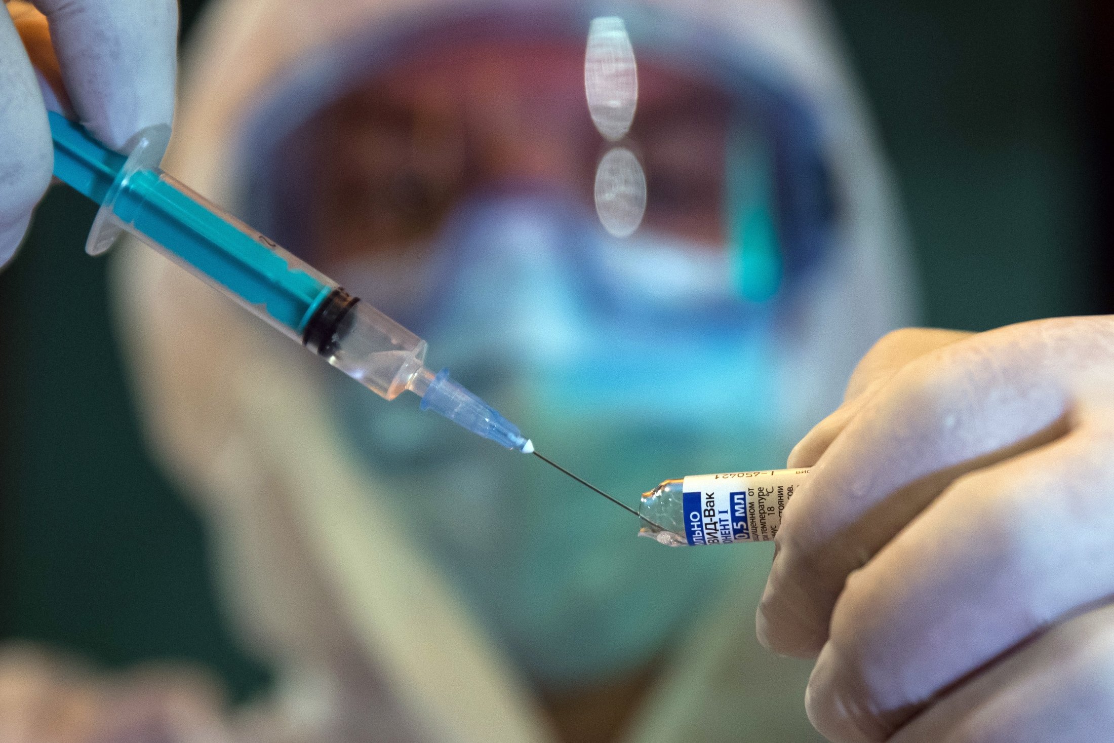 Группа учёных заявила о бесполезности ревакцинации