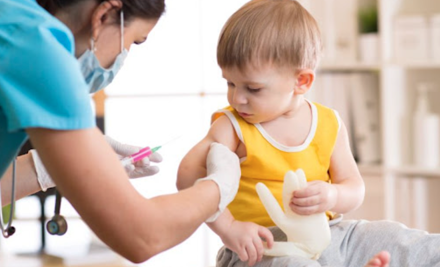 Турецкие врачи по ошибке привили детей от коронавируса