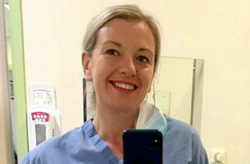 Медсестра коронавирусной больницы сбросила 34 килограмма, чтобы не умереть