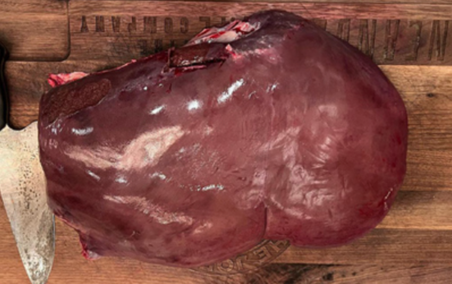 Знаменитый комик поделился фотографией своего обеда и вызвал отвращение у поклонников