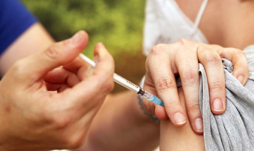 Более 170 тысяч детей были вакцинированы от «короны» в Узбекистане