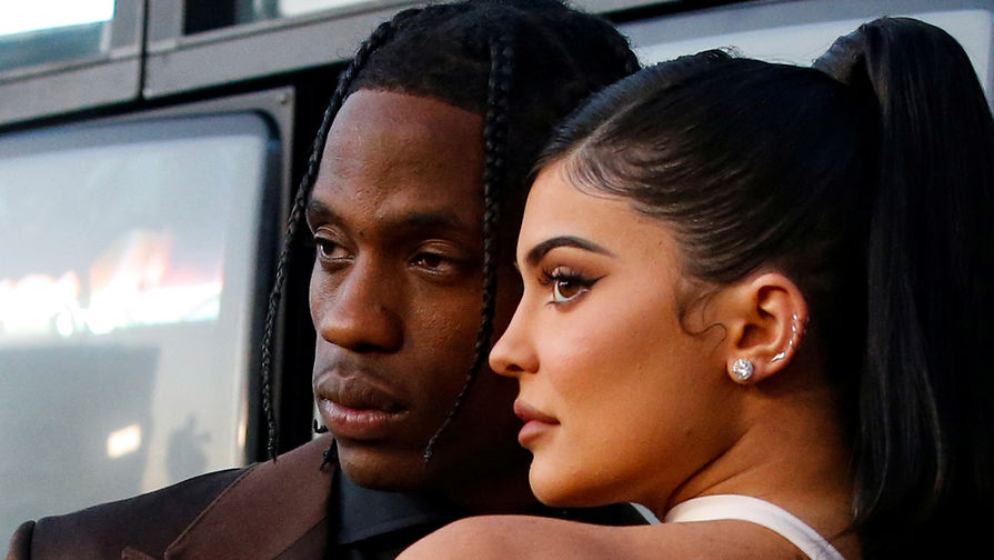 Кайли Дженнер прокомментировала трагедию, произошедшую на концерте Трэвиса Скотта, где погибло 8 человек