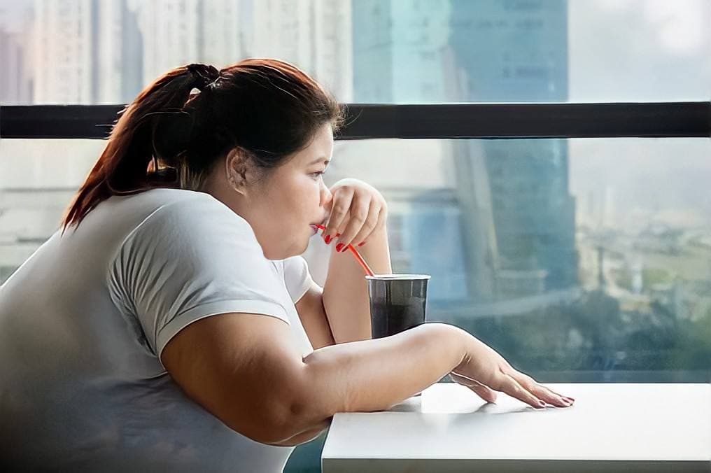 Девушка перестала пить газировку и похудела на 57 килограммов всего за год — фото