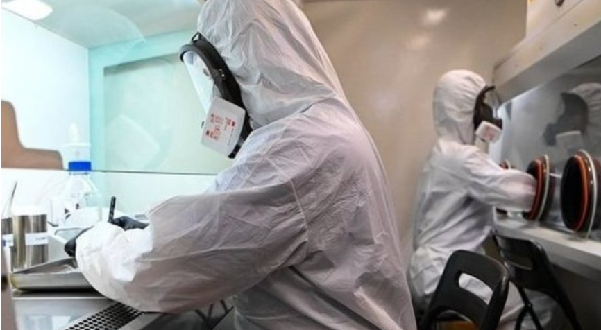 В Узбекистане обеспокоились распространением омикрон-штамма коронавируса