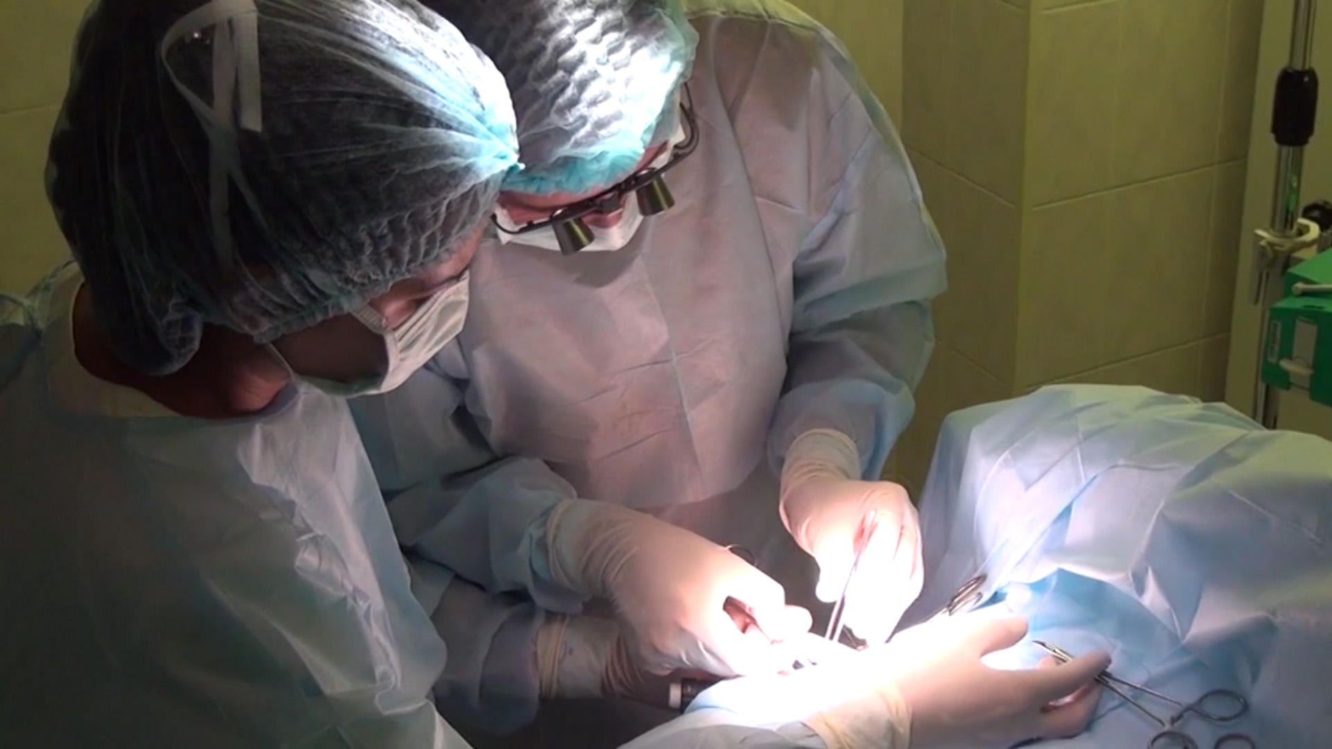 Молодой человек забыл родной язык после операции и заговорил на чистом английском