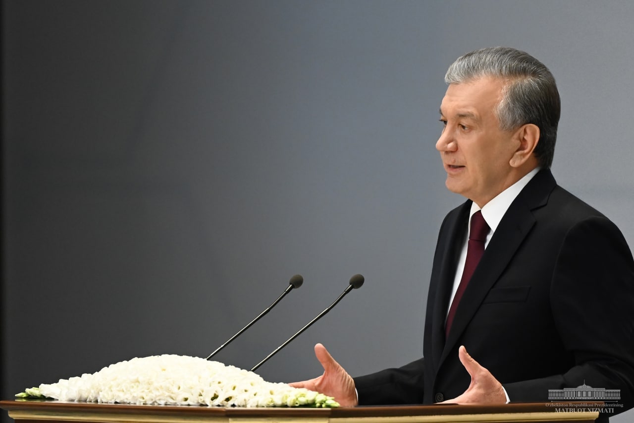 Премии, надбавки, бесплатное лечение — главное из встречи президента с медиками