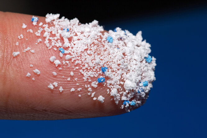 Ученые впервые обнаружили у людей микропластик в крови