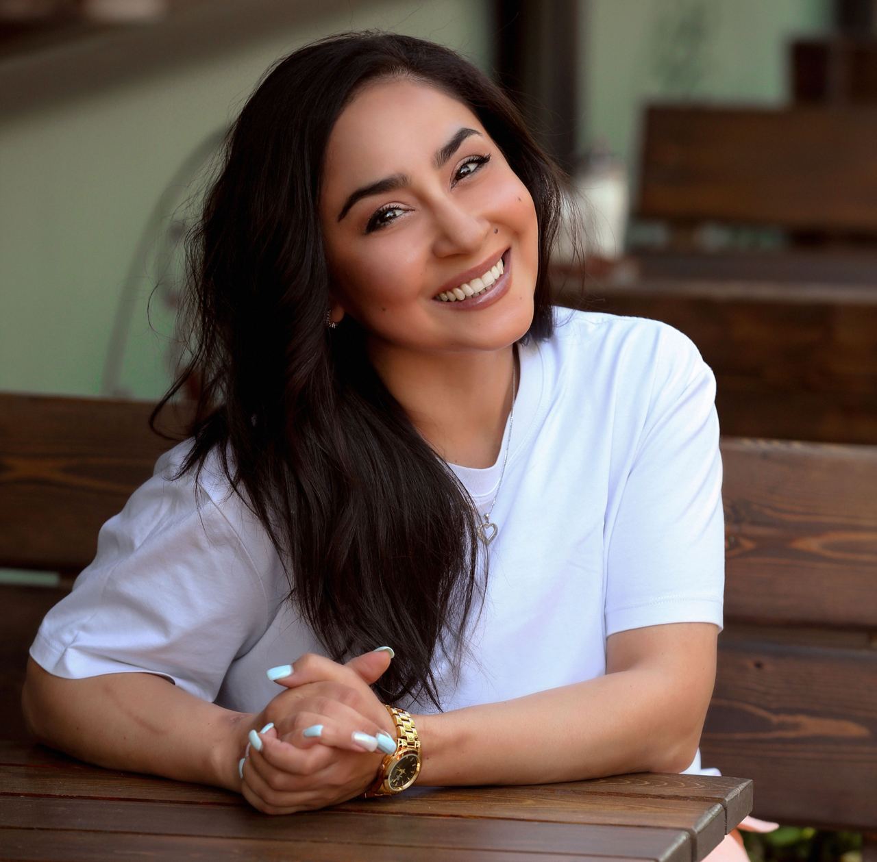 Алие Параст