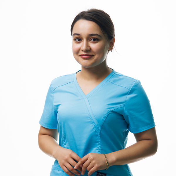 Я начала подготовку к USMLE Step 1 на третьем курсе. В это время мы также начали изучать доклинические предметы, такие как микробиология, иммунология, патология, что сильно помогло в подготовке к экзамену. В пятом году обучения мы начали проходить клинические ротации, и это стало сигналом, что пора сдавать Step 1, так как университетские предметы стали более ориентированы на Step 2.