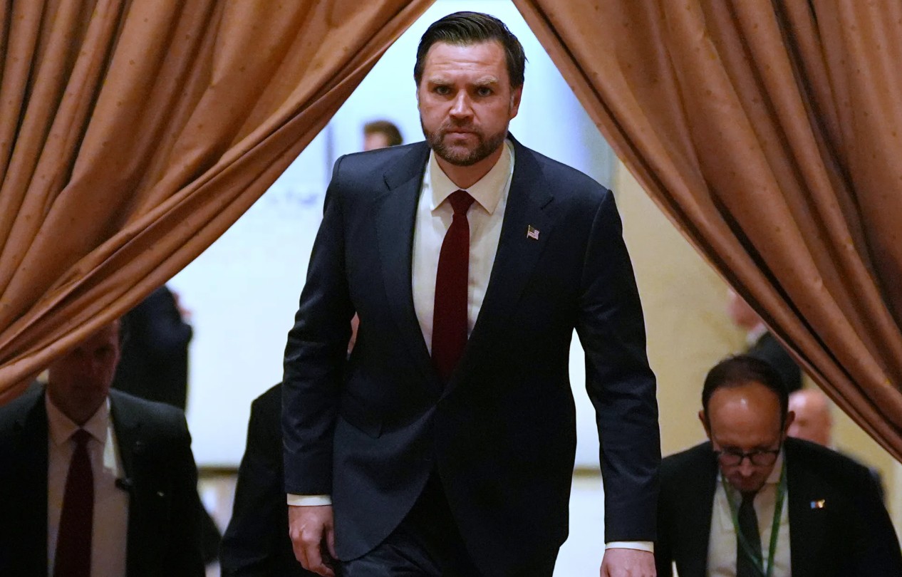 «Эту проблему за одну ночь не решить». Вэнс заявил, что США настроены на переговоры с Ираном