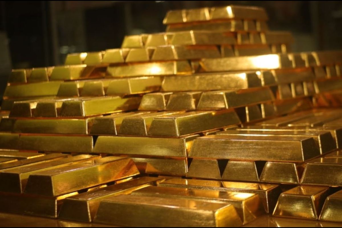 Золото начало расти: стоимость драгметалла превысила $4,7 тысячи