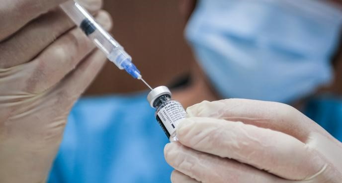 Ученые рассказали о влиянии «Спутника V» на репродуктивное здоровье мужчин