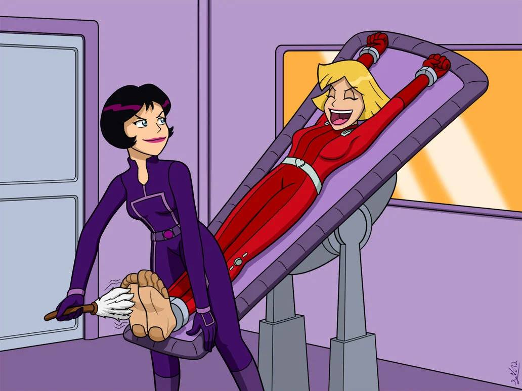 Как можно использовать боязнь щекотки себе на руку?