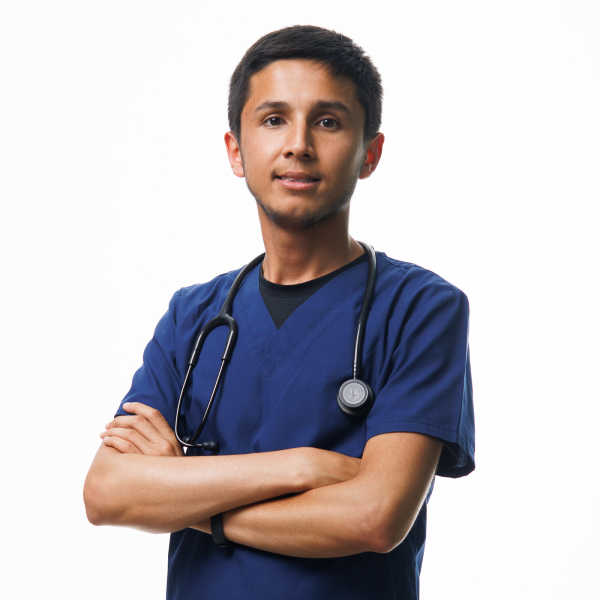 Я начал подготовку к USMLE на третьем курсе. Хотя поначалу я не относился к экзамену серьезно, я совмещал подготовку к нему с изучением университетских дисциплин. Наш учебный план был составлен так, что подготовка к тесту также обеспечивала хорошую успеваемость на университетских экзаменах. Этот подход позволил мне эффективно готовиться к обоим видам экзаменов. USMLE — это настоящий вызов, требующий месяцев, если не лет, подготовки, но знания, которые я получил в процессе, бесценны.