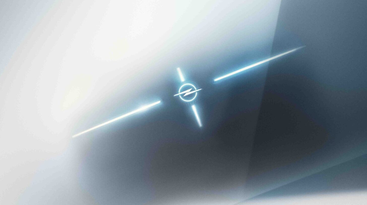 Новый логотип Opel