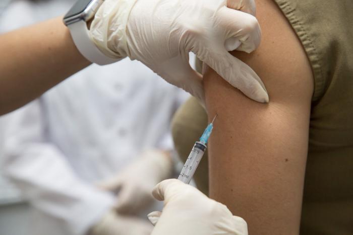 Более 4,7 миллиона узбекистанцев получили вакцину на разных этапах