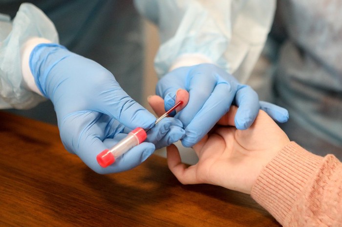 По крови можно определить смертельный исход от коронавируса — как?