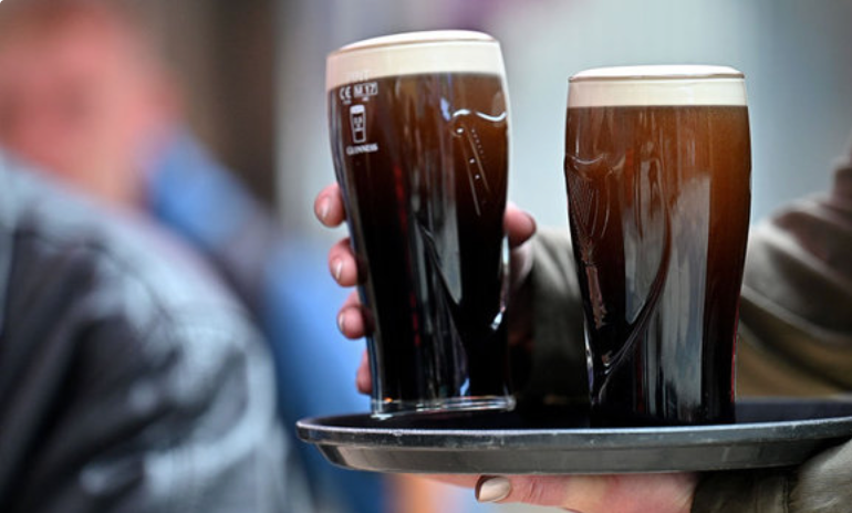 Пиво повышает креативность и запускает мыслительные процессы — рассказываем, чем еще полезен алкоголь