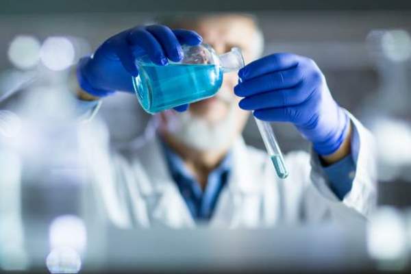 Ученые обнаружили, что одно из широко используемых препаратов способно бороться с тяжелой формой коронавируса